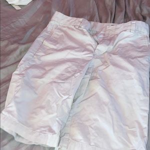 White vineyard vines shorts